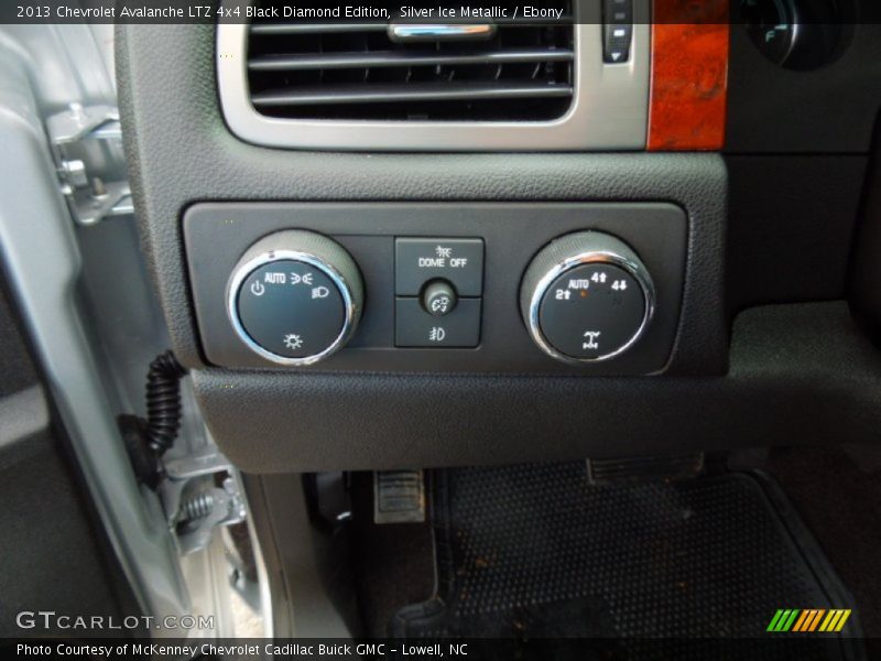Controls of 2013 Avalanche LTZ 4x4 Black Diamond Edition