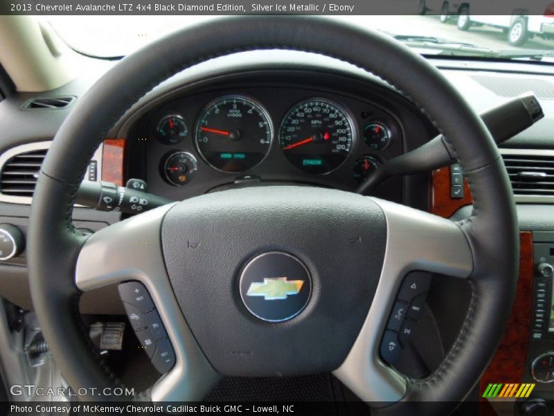  2013 Avalanche LTZ 4x4 Black Diamond Edition Steering Wheel