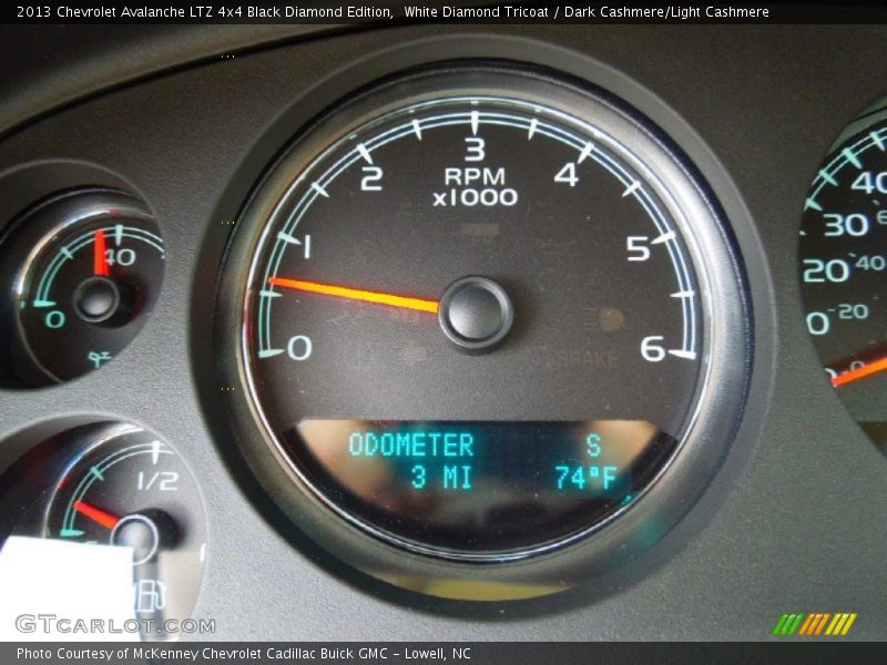 White Diamond Tricoat / Dark Cashmere/Light Cashmere 2013 Chevrolet Avalanche LTZ 4x4 Black Diamond Edition