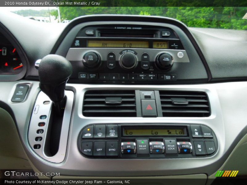 Ocean Mist Metallic / Gray 2010 Honda Odyssey EX