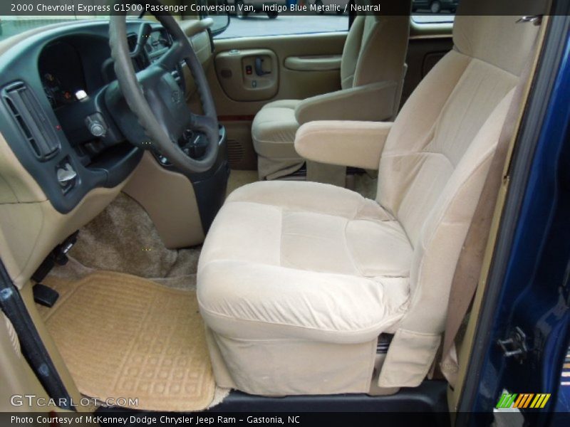  2000 Express G1500 Passenger Conversion Van Neutral Interior