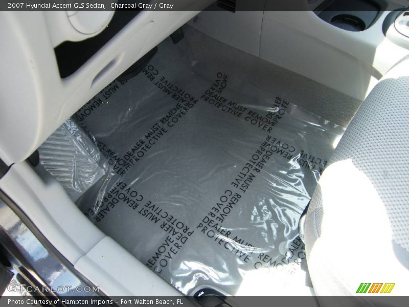 Charcoal Gray / Gray 2007 Hyundai Accent GLS Sedan