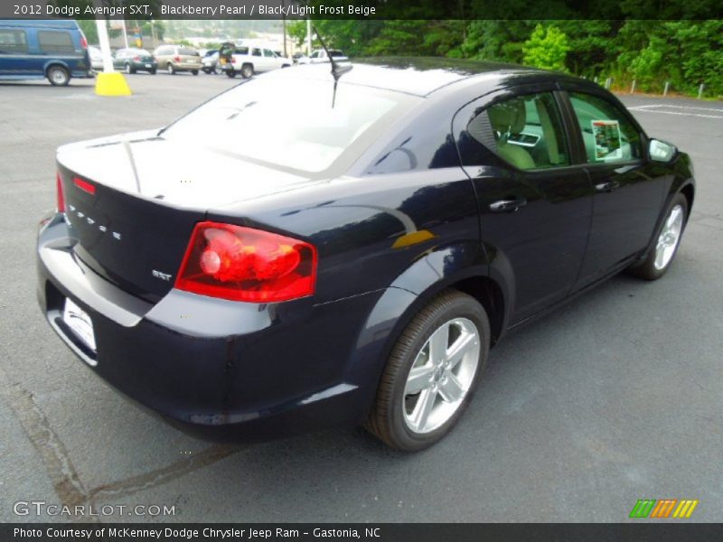 Blackberry Pearl / Black/Light Frost Beige 2012 Dodge Avenger SXT