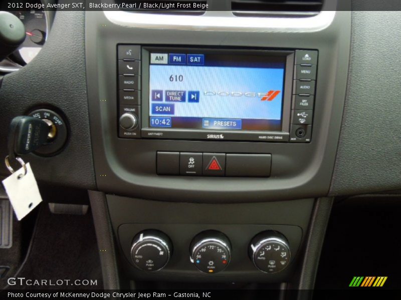 Blackberry Pearl / Black/Light Frost Beige 2012 Dodge Avenger SXT