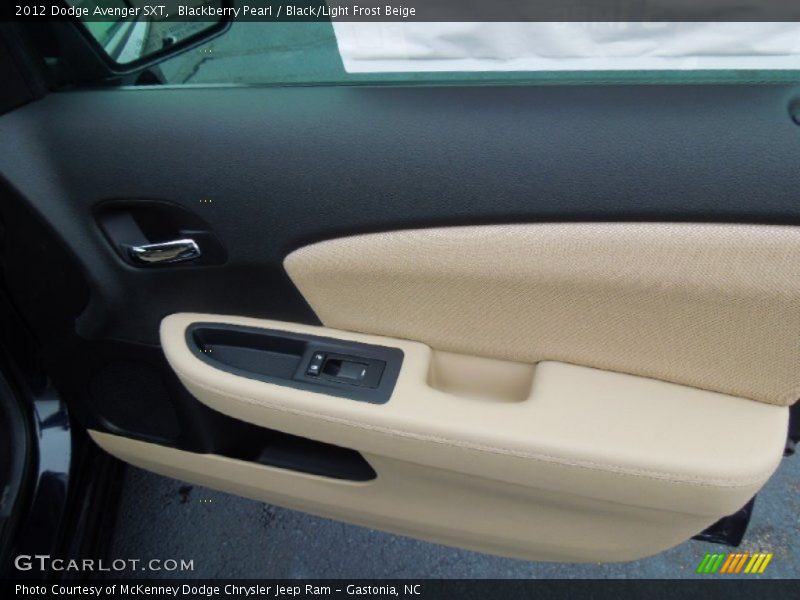 Blackberry Pearl / Black/Light Frost Beige 2012 Dodge Avenger SXT