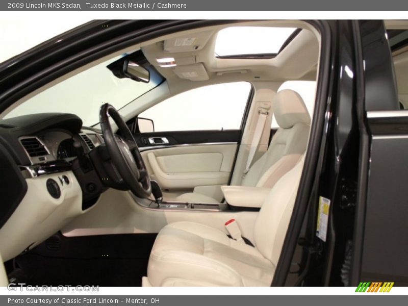 Tuxedo Black Metallic / Cashmere 2009 Lincoln MKS Sedan