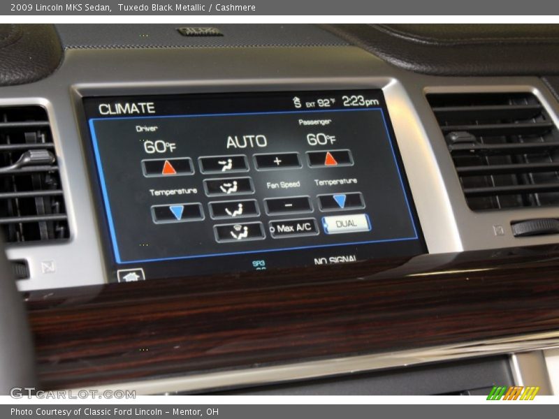 Tuxedo Black Metallic / Cashmere 2009 Lincoln MKS Sedan