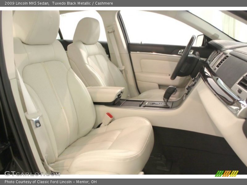 Tuxedo Black Metallic / Cashmere 2009 Lincoln MKS Sedan