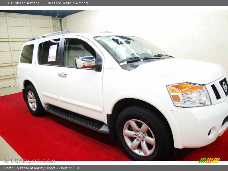 Blizzard White / Almond 2010 Nissan Armada SE