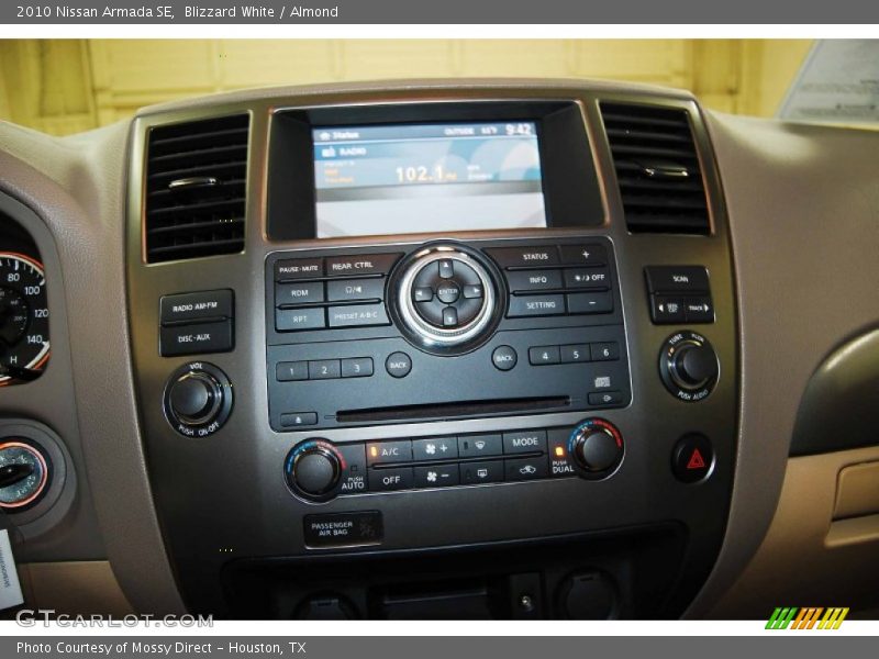 Blizzard White / Almond 2010 Nissan Armada SE