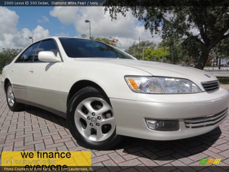 Diamond White Pearl / Ivory 2000 Lexus ES 300 Sedan