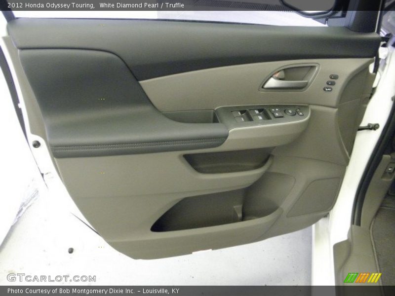 White Diamond Pearl / Truffle 2012 Honda Odyssey Touring