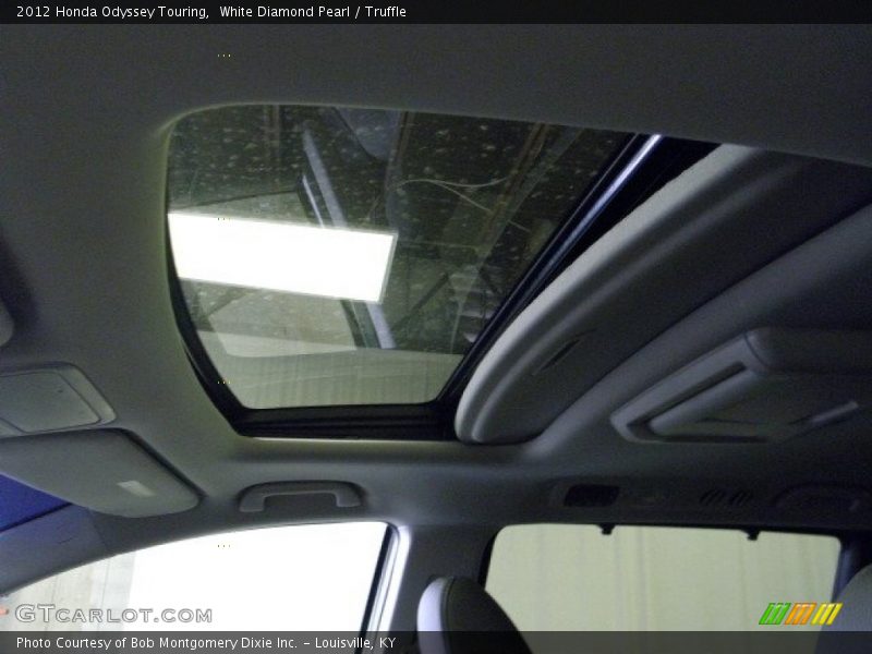 White Diamond Pearl / Truffle 2012 Honda Odyssey Touring