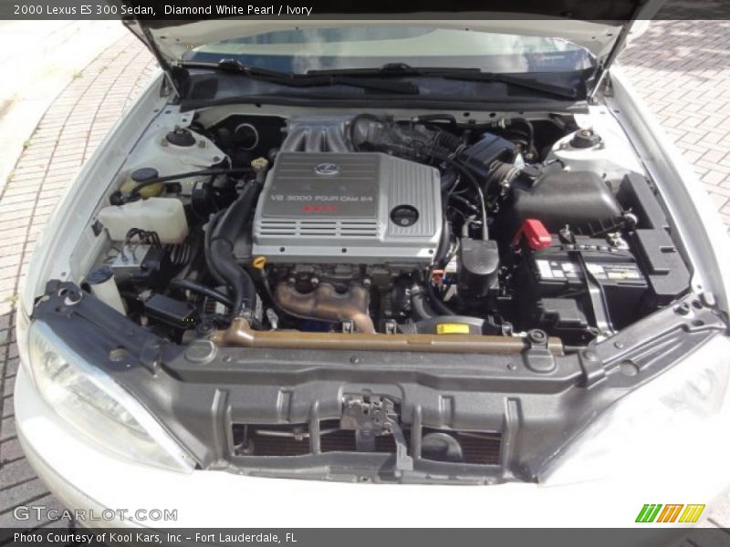 Diamond White Pearl / Ivory 2000 Lexus ES 300 Sedan