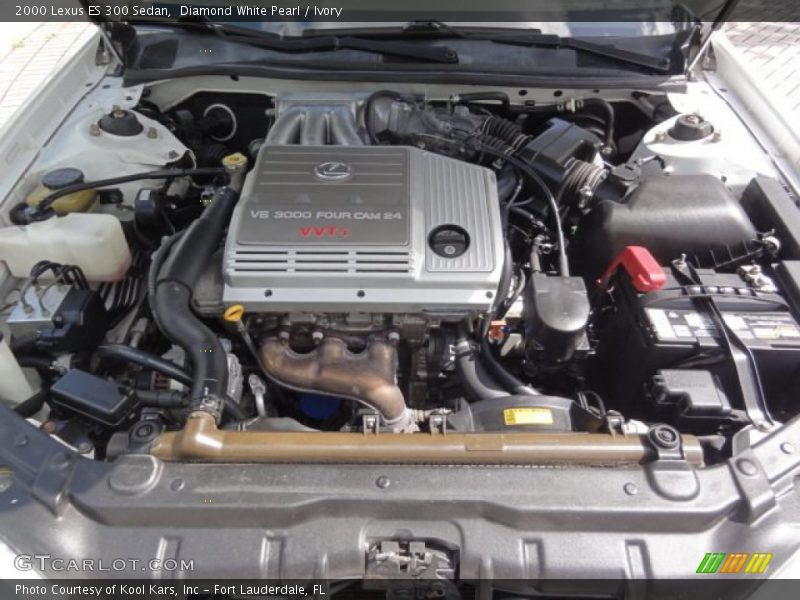 Diamond White Pearl / Ivory 2000 Lexus ES 300 Sedan