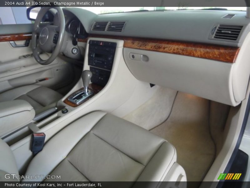 Dashboard of 2004 A4 3.0 Sedan