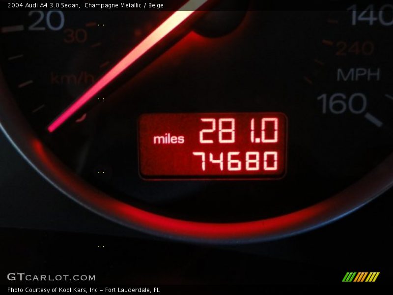 Champagne Metallic / Beige 2004 Audi A4 3.0 Sedan