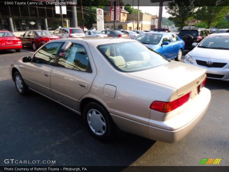 Champagne / Oak 2000 Toyota Camry LE