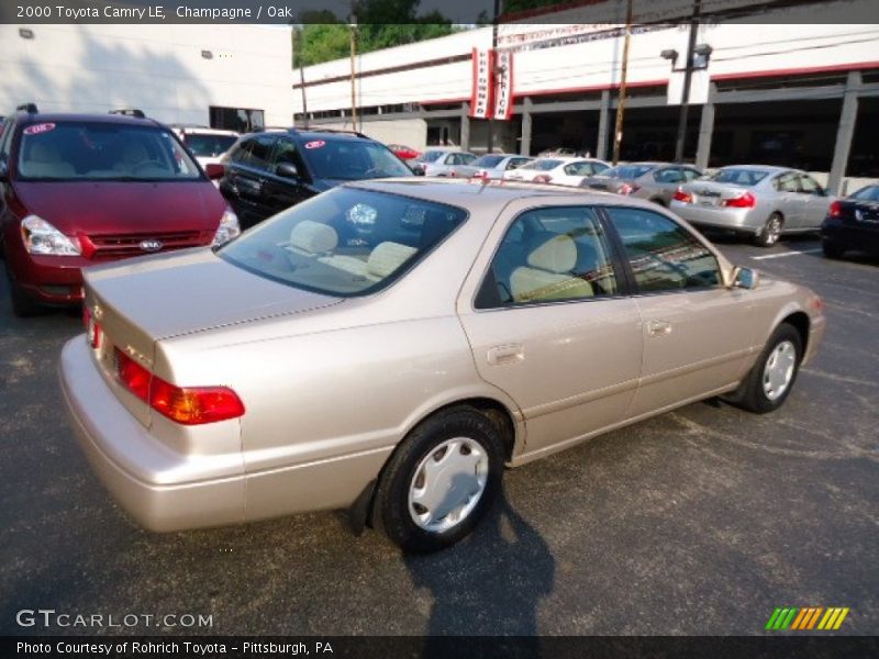 Champagne / Oak 2000 Toyota Camry LE