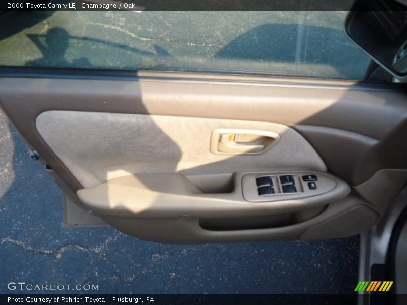 Champagne / Oak 2000 Toyota Camry LE