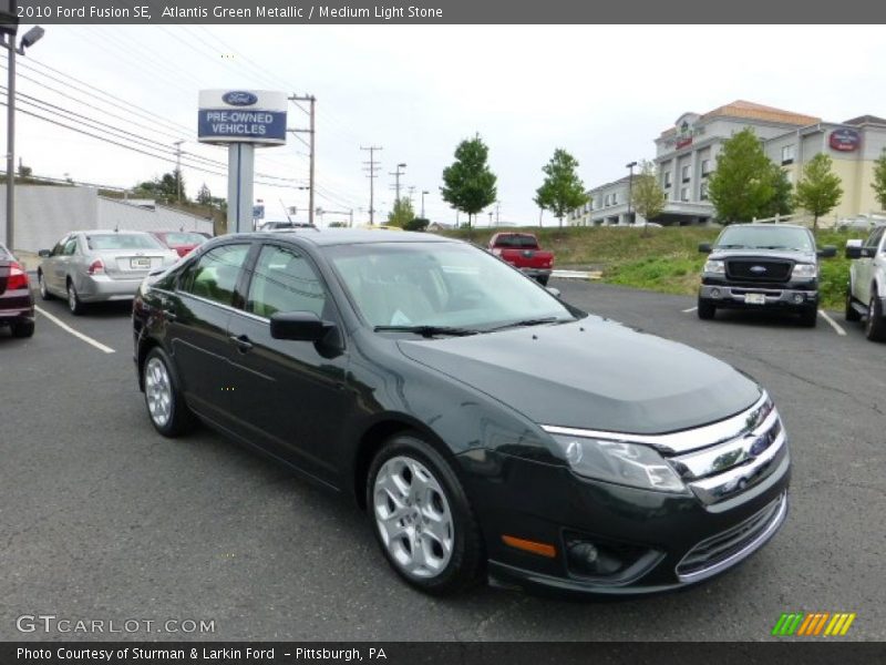 Atlantis Green Metallic / Medium Light Stone 2010 Ford Fusion SE