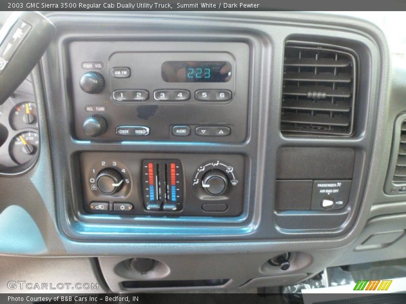 Summit White / Dark Pewter 2003 GMC Sierra 3500 Regular Cab Dually Utility Truck