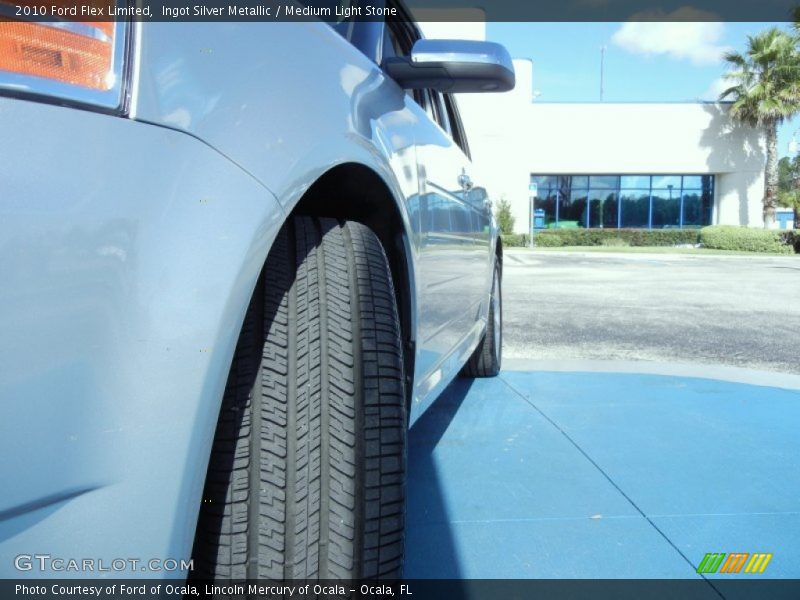 Ingot Silver Metallic / Medium Light Stone 2010 Ford Flex Limited