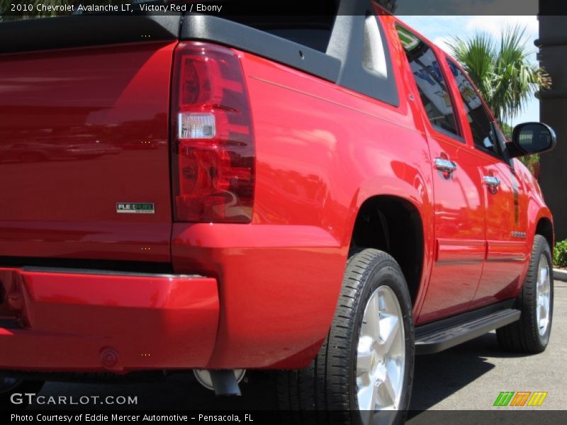Victory Red / Ebony 2010 Chevrolet Avalanche LT