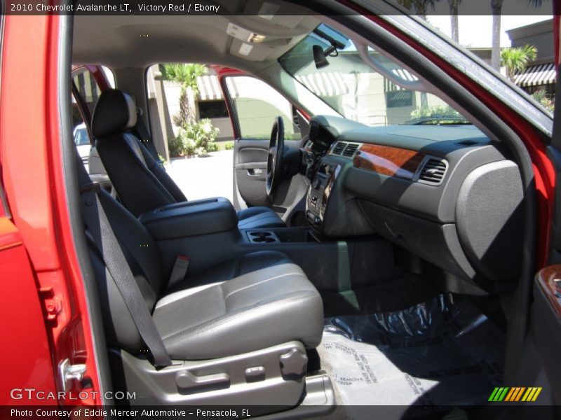 Victory Red / Ebony 2010 Chevrolet Avalanche LT