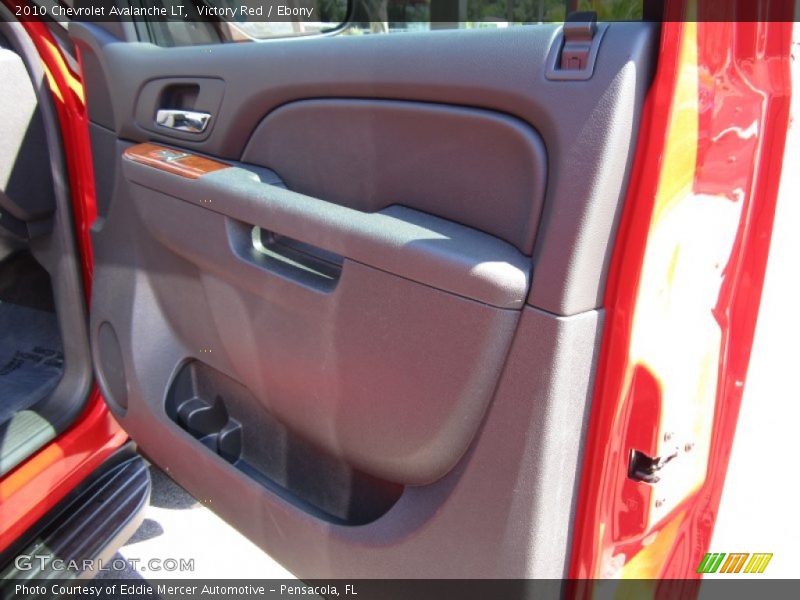 Victory Red / Ebony 2010 Chevrolet Avalanche LT