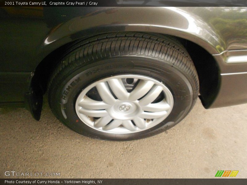 Graphite Gray Pearl / Gray 2001 Toyota Camry LE