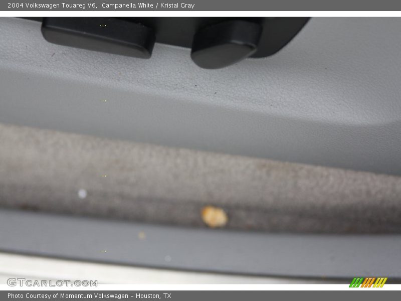 Campanella White / Kristal Gray 2004 Volkswagen Touareg V6