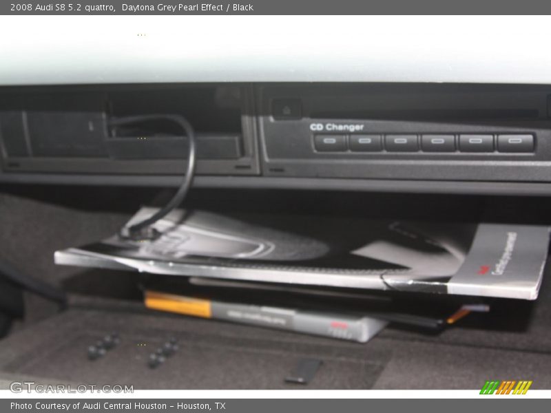 Books/Manuals of 2008 S8 5.2 quattro
