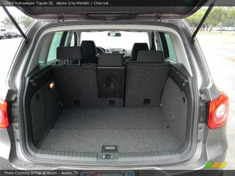 Alpine Grey Metallic / Charcoal 2009 Volkswagen Tiguan SE