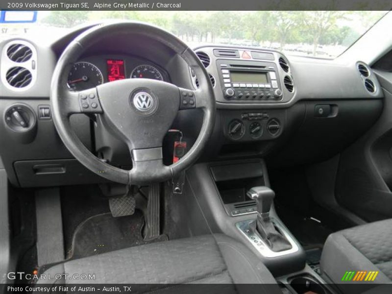 Alpine Grey Metallic / Charcoal 2009 Volkswagen Tiguan SE