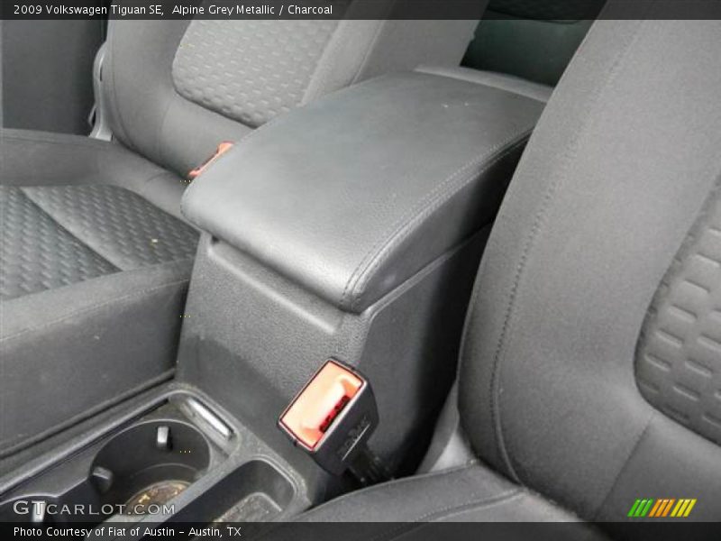 Alpine Grey Metallic / Charcoal 2009 Volkswagen Tiguan SE