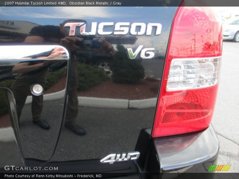 Obsidian Black Metallic / Gray 2007 Hyundai Tucson Limited 4WD