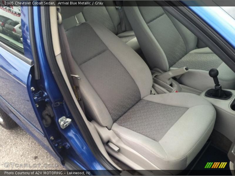 Arrival Blue Metallic / Gray 2005 Chevrolet Cobalt Sedan