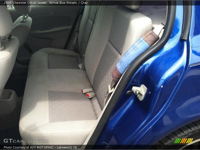 Arrival Blue Metallic / Gray 2005 Chevrolet Cobalt Sedan