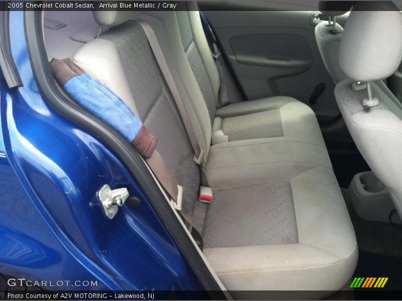 Arrival Blue Metallic / Gray 2005 Chevrolet Cobalt Sedan