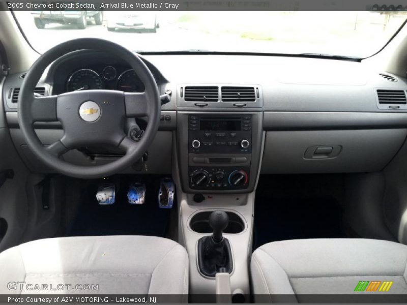 Arrival Blue Metallic / Gray 2005 Chevrolet Cobalt Sedan