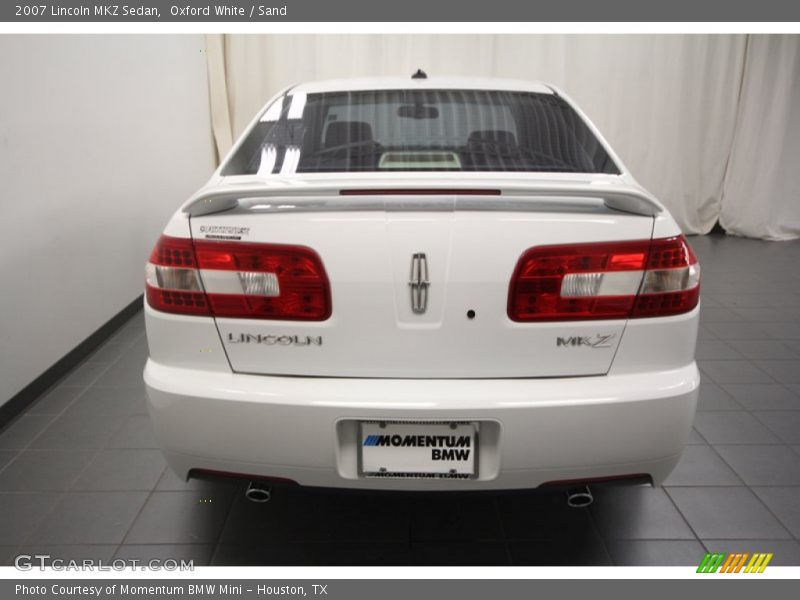 Oxford White / Sand 2007 Lincoln MKZ Sedan