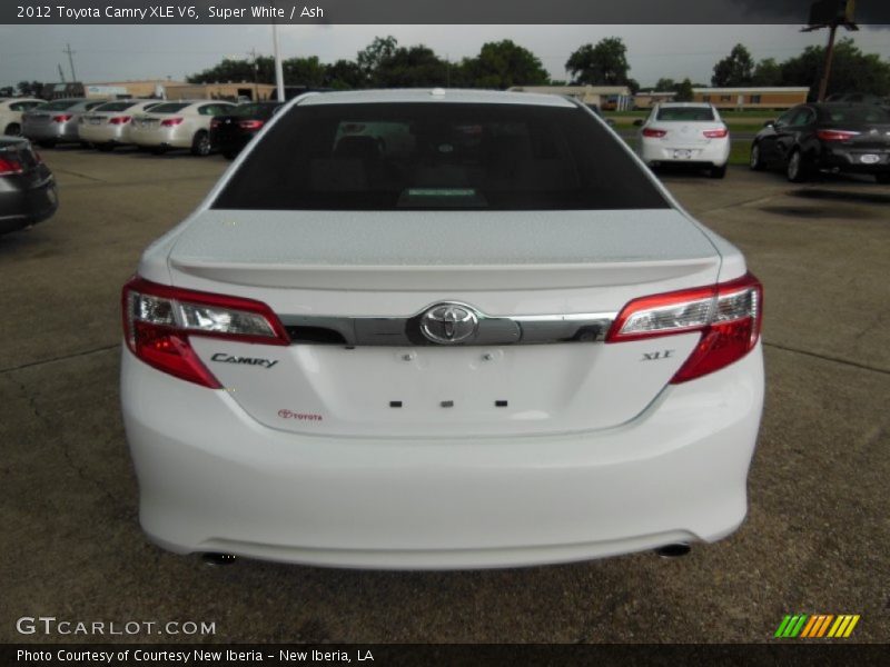 Super White / Ash 2012 Toyota Camry XLE V6