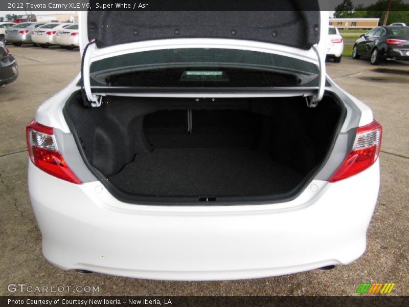 Super White / Ash 2012 Toyota Camry XLE V6