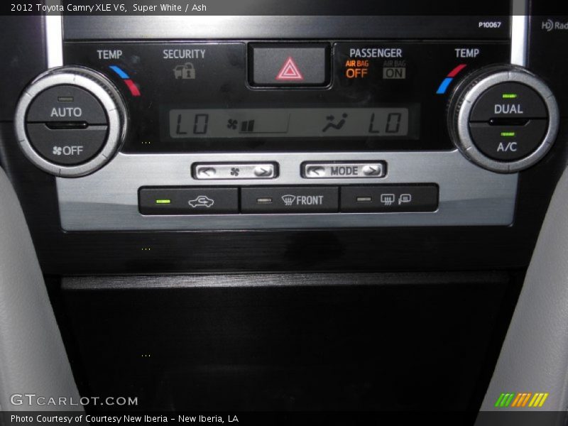 Super White / Ash 2012 Toyota Camry XLE V6