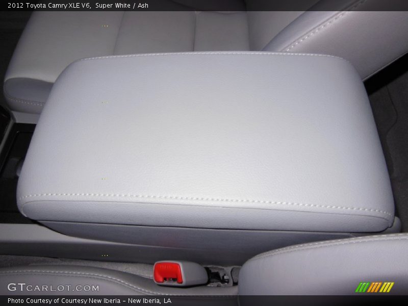 Super White / Ash 2012 Toyota Camry XLE V6