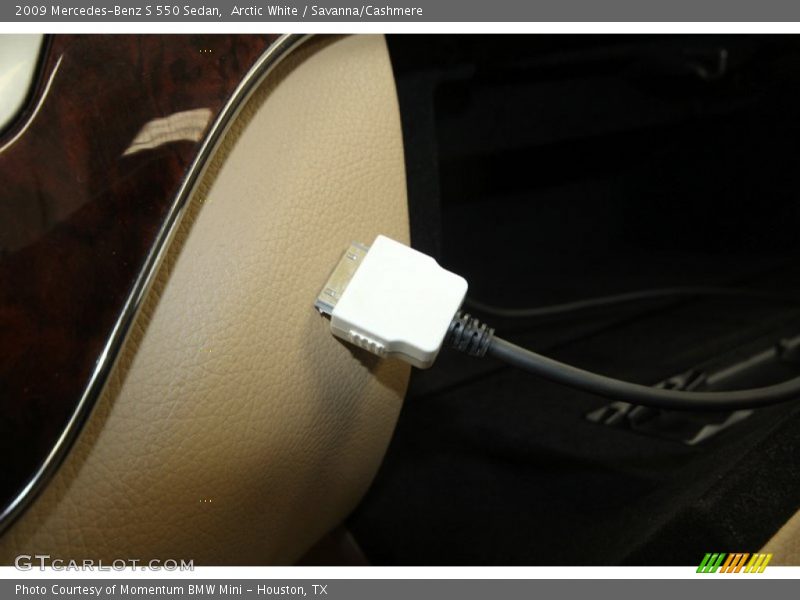 Arctic White / Savanna/Cashmere 2009 Mercedes-Benz S 550 Sedan