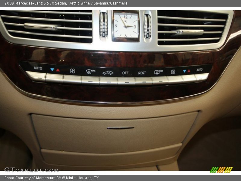Arctic White / Savanna/Cashmere 2009 Mercedes-Benz S 550 Sedan