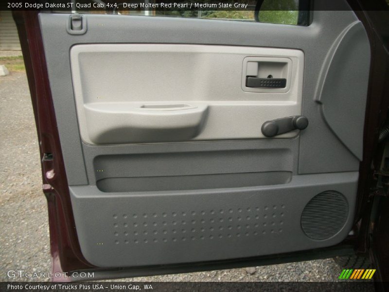 Deep Molten Red Pearl / Medium Slate Gray 2005 Dodge Dakota ST Quad Cab 4x4