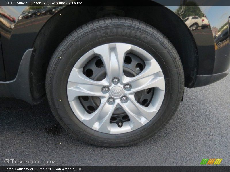 Ash Black / Taupe 2010 Hyundai Tucson GLS